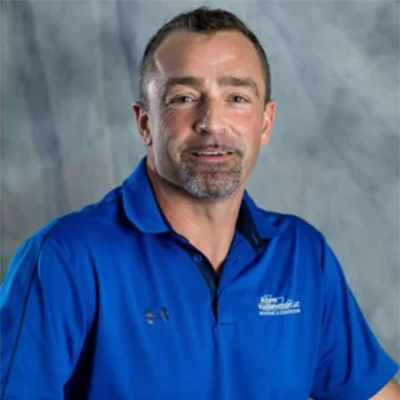 Adam Vaillancourt Headshot