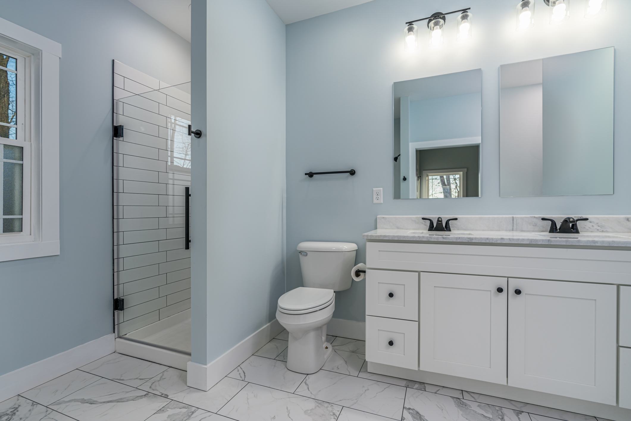 7 of the Most Popular Bathroom Colors in 2023 Fixr